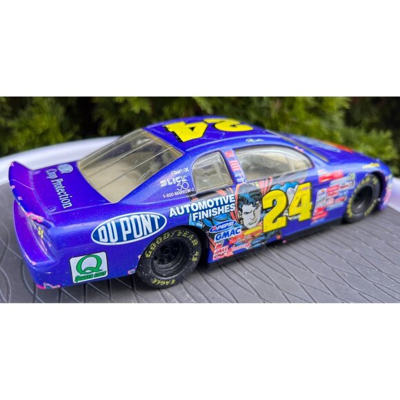 Jeff Gordon 1:24 Scale Die-Cast NASCAR Dupont Superman Car #24 Collectible Model - Picture 4 of 9